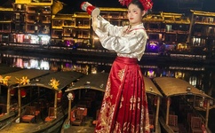 色欲AV久久综合人妻无码